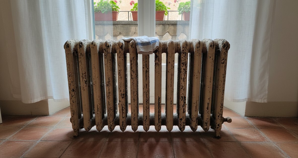 quante-calorie-di-calore-stai-buttando-via-radiatori-vecchie-abitudini